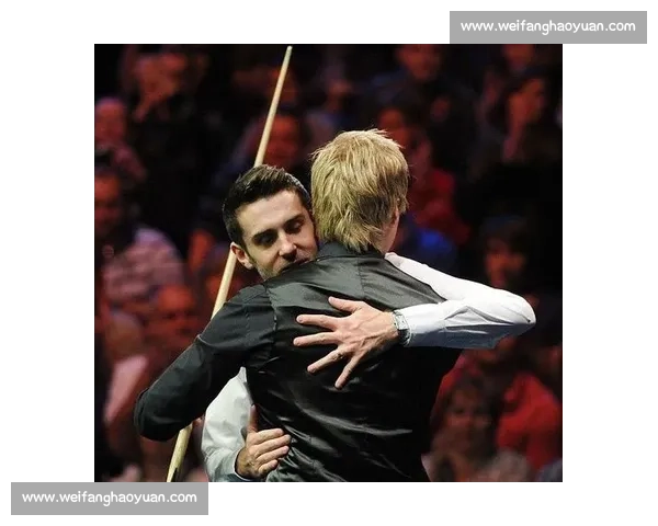 罗伯逊 10 传 4 中定乾坤:左路传中统治比赛节奏 罗伯逊 10 传 4 中定乾坤:左路传中统治比赛节奏