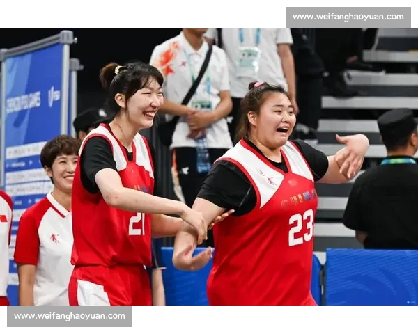 韩旭张子宇双塔制霸!中国女篮力克日本内线统治力彰显 韩旭张子宇双塔制霸!中国女篮力克日本内线统治力彰显